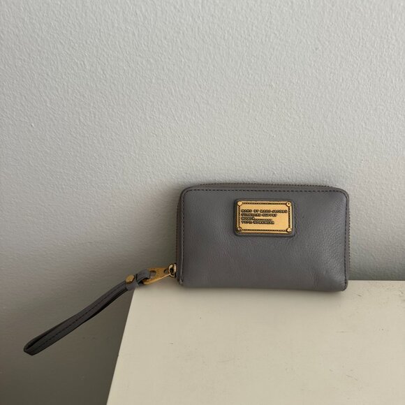Marc by Marc Jacobs Leather Zip Around Wallet Wristlet - Grey - Picture 4 of 4
